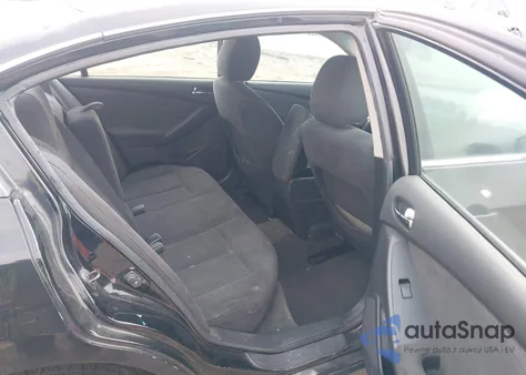 2010 Nissan Altima 2.5 S z USA, uszkodzony, nr VIN 1N4AL2AP1AN494690